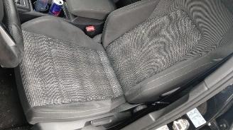 Volkswagen Golf Golf VIII (CD1) Hatchback 2.0 GTD 16V (DTUA) [147kW]  (09-2020/...) picture 8