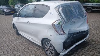 Kia Picanto Picanto (TA) Hatchback 1.0 12V (G3LA) [51kW]  (05-2011/06-2017) picture 2