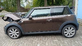 Mini Mini Mini (R56) Hatchback 1.6 16V One (N16-B16A) [55kW]  (03-2010/11-2013) picture 11