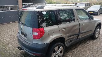 Skoda Yeti Yeti (5LAC) SUV 1.2 TSI 16V (CBZB) [77kW]  (09-2009/05-2015) picture 4