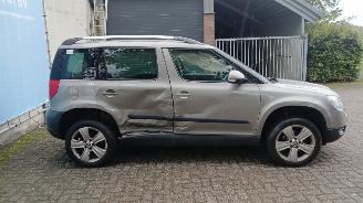 Skoda Yeti Yeti (5LAC) SUV 1.2 TSI 16V (CBZB) [77kW]  (09-2009/05-2015) picture 6
