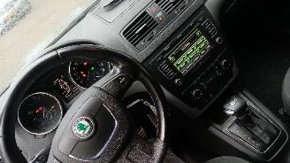 Skoda Yeti Yeti (5LAC) SUV 1.2 TSI 16V (CBZB) [77kW]  (09-2009/05-2015) picture 2