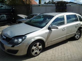 Opel Astra H SW Combi CDTi 100 picture 4