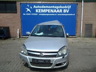 Opel Astra 1.6 16_V Twinport picture 1