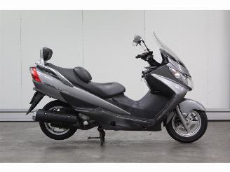 Suzuki AN 400 Burgman lichte schade picture 4