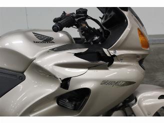 Honda NTV 650 Deauville picture 9