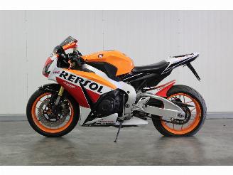 damaged motor cycles Honda CBR 1000 R ABS 2016/1