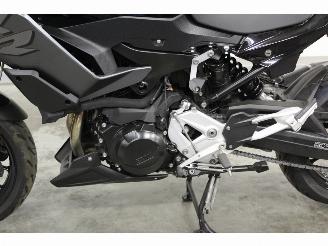 BMW  F 900 XR picture 13