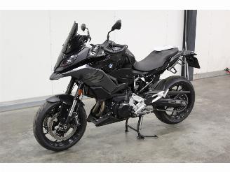 BMW  F 900 XR picture 2
