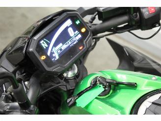 Kawasaki Z 650 rijdbare schade picture 8