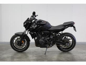Schade motor Yamaha MT-07 lichte rijdbare schade 2021