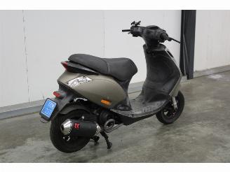 Piaggio  Zip S SNOR picture 4