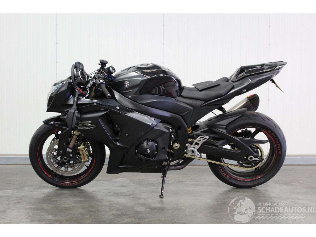 Suzuki GSX-R 1000 OHLINS AKRAPOVIC