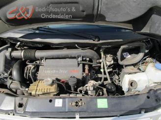 Mercedes Vito V (638.2), Bus, 1996 / 2003 V-220 2.2 CDI 16V picture 8