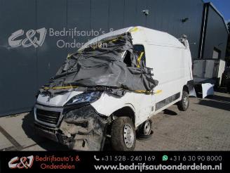 Vaurioauto  passenger cars Peugeot Boxer Boxer (U9), Van, 2006 2.2 Blue HDi 165 2019/2