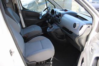 Peugeot Partner 120 1.6 HDi 75 L1 XR airco achterschade picture 14