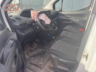 Peugeot Partner Partner (EA//EF/EN/EU), Van, 2018 1.5 BlueHDi 100 picture 26