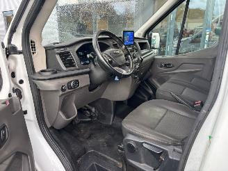 Ford Transit  picture 21