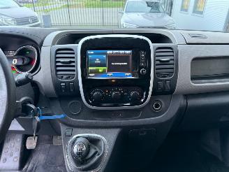 Renault Trafic Renault Trafic L1H1 1.6 dCi 145 Energy Confort DC 2.9T schade airco cruise picture 29