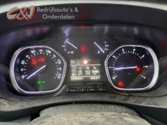 Peugeot Expert Expert (V1/VA/VB/VE/VF/VT/VY), Van, 2016 2.0 Blue HDi 150 16V picture 26