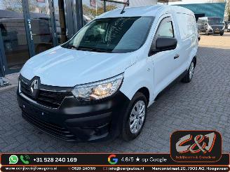 Schade bestelwagen Renault Express  2021/8