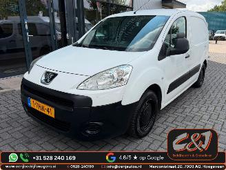 Tweedehands bestelwagen Peugeot Partner  2010/5