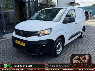 Schade bestelwagen Peugeot Partner  2020/9