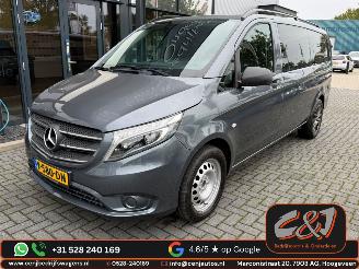 krockskadad bil bedrijf Mercedes Vito  2017/1