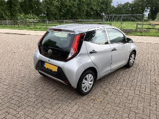Toyota Aygo Met airco btw auto picture 6