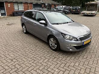 Peugeot 308 1.6 picture 3