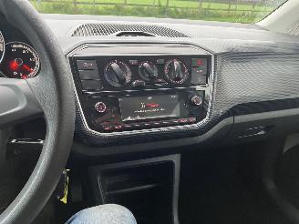 Volkswagen Up! move up picture 10