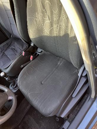 Toyota Yaris gereserveerd picture 8