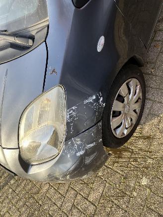 Toyota Yaris gereserveerd picture 7