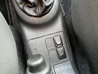 Toyota Yaris gereserveerd picture 13