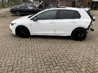 Volkswagen Golf 1.5 TSI R-LINE picture 4