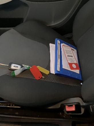 Ford Ka 1.2 TITANIUM picture 8