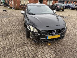 Volvo V-60 2.4 D6 AWD Hybride  R Design picture 6