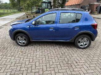 Damaged car Dacia Sandero 0.9 STEPWAY 2020/7