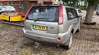 damaged passenger cars Nissan X-Trail 2.2 dci Columbia 2006/2