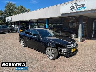 damaged passenger cars Mercedes C-klasse 180 Coupe Facelift Navi H&K Clima Stoelverw. 2011/7