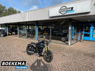 Vaurioauto  motor cycles Suzuki GSX-R 1000 165PK Custom Cafe Racer 2004/8