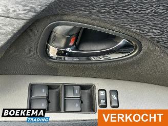 Toyota Avensis 2.0 VVTi Dynamic Automaat Navigatie Clima Cruise picture 9