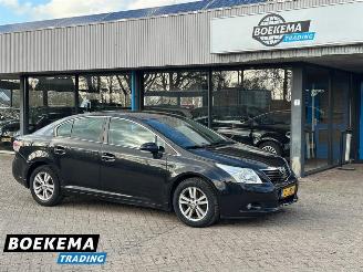 Unfallwagen Toyota Avensis 2.0 VVTi Dynamic Automaat Navigatie Clima Cruise 2009/4