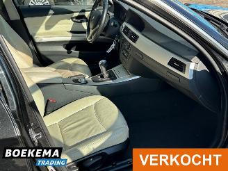 BMW 3-serie 325xi 218PK High Exe 4X4 Leer Automaat Open-Dak Keylss Navigatie picture 16