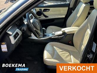 BMW 3-serie 325xi 218PK High Exe 4X4 Leer Automaat Open-Dak Keylss Navigatie picture 10
