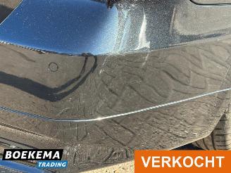 BMW 3-serie 325xi 218PK High Exe 4X4 Leer Automaat Open-Dak Keylss Navigatie picture 6