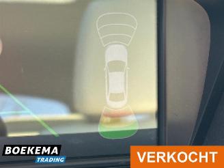 BMW 3-serie 325xi 218PK High Exe 4X4 Leer Automaat Open-Dak Keylss Navigatie picture 22