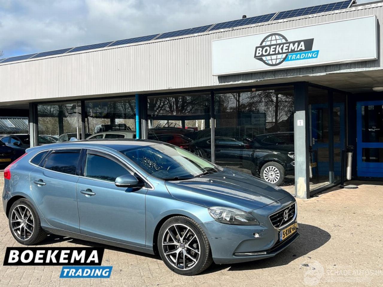 Volvo V-40 1.6 D2 Momentum Navigatie Camera Clima Cruise