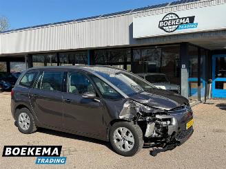 Vaurioauto  passenger cars Citroën C4-picasso 1.2 PT Business Navigatie Keyless 7-Persoons Clima Zenith 2016/7