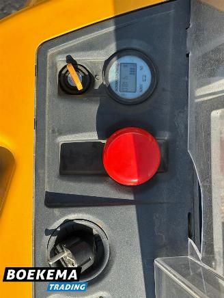 Jungheinrich  EJC M10 Jungheinrich EJC Stapelaar picture 11